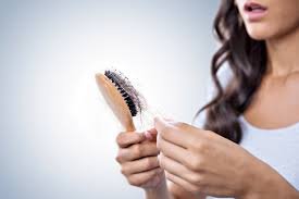 الأسباب الخفية لتساقط الشعر
